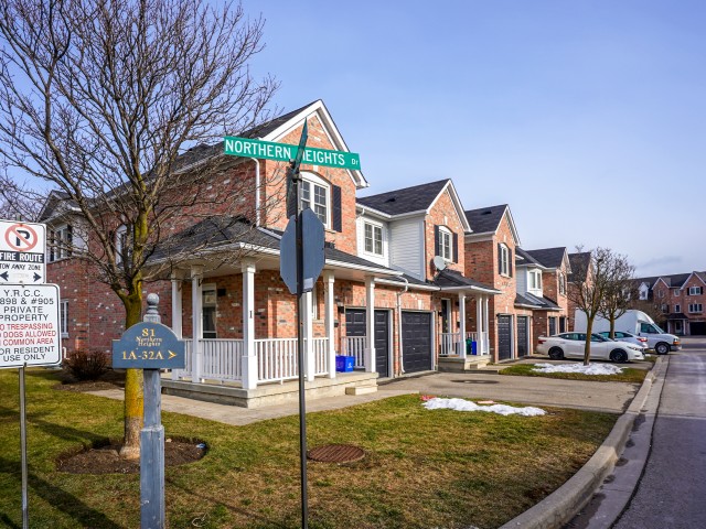 69-81 Northern Heights Dr Townhouses