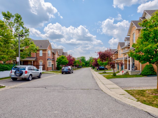 18 Golf Way Townhouses