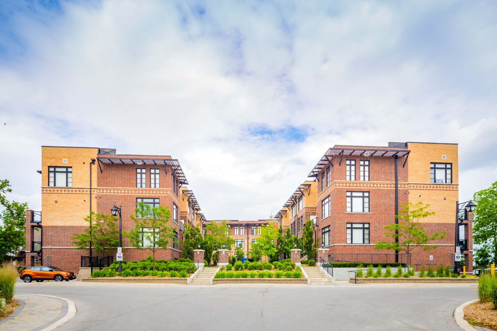 Fairground Lofts at 8169 Kipling Ave, Vaughan 0