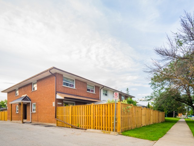 2027 Bluefields Drive Townhouses photo