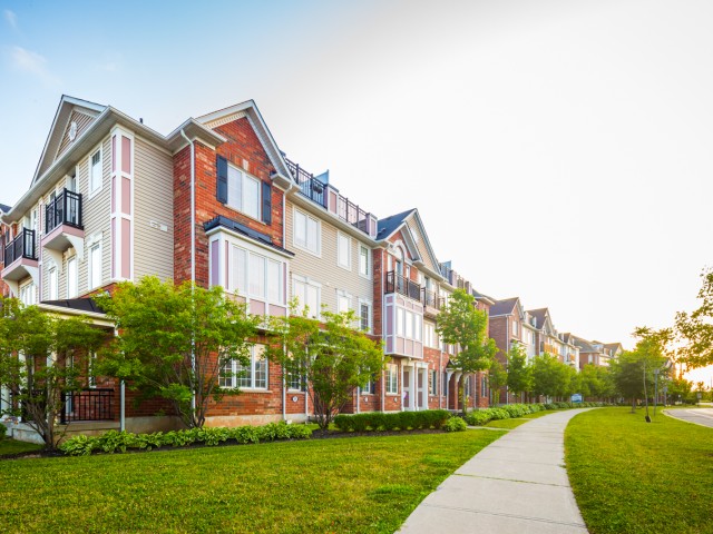 2614 Dashwood Dr Townhouses