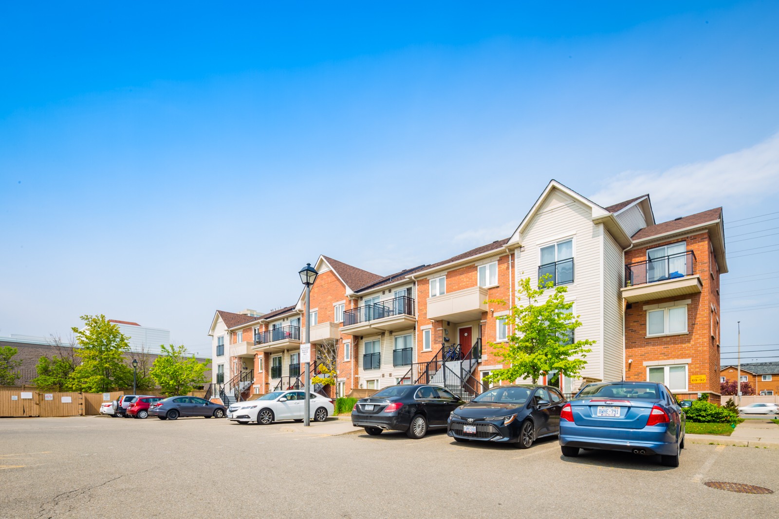 4620 Guildwood Way Townhouses at 4620 Guildwood Way, Mississauga 0