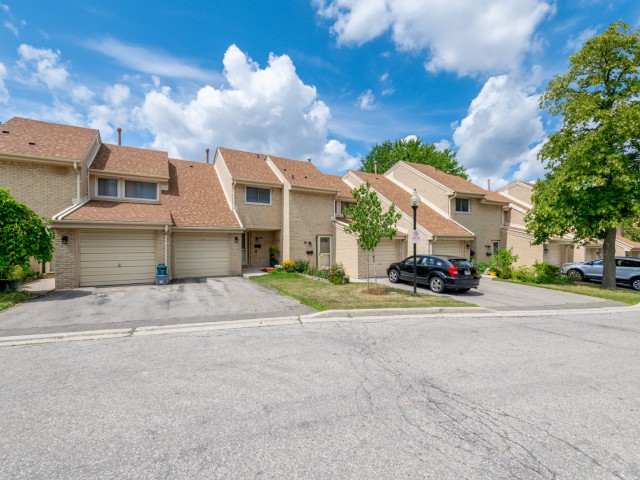 4171 Glen Erin Drive Townhouses