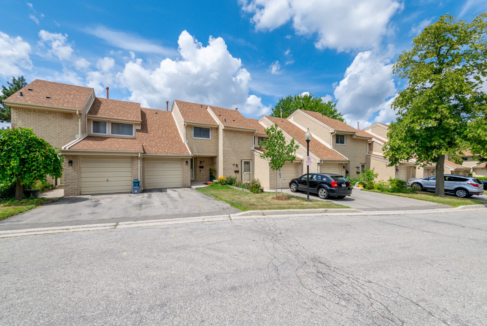 4171 Glen Erin Drive Townhouses at 4171 Glen Erin Dr, Mississauga 0