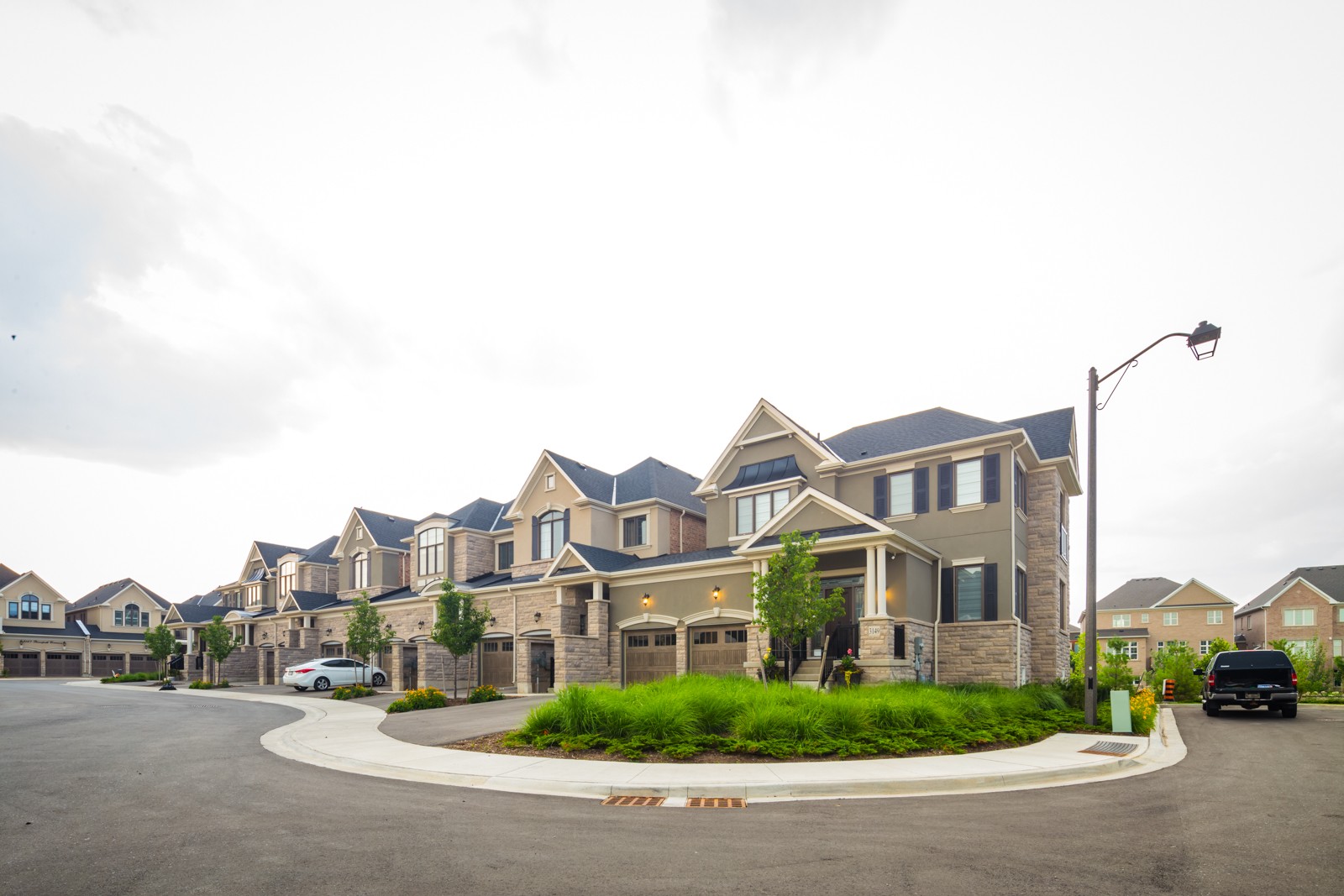 3169 Riverpath Common Townhomes at 3195 Carding Mill Trail, Oakville 0