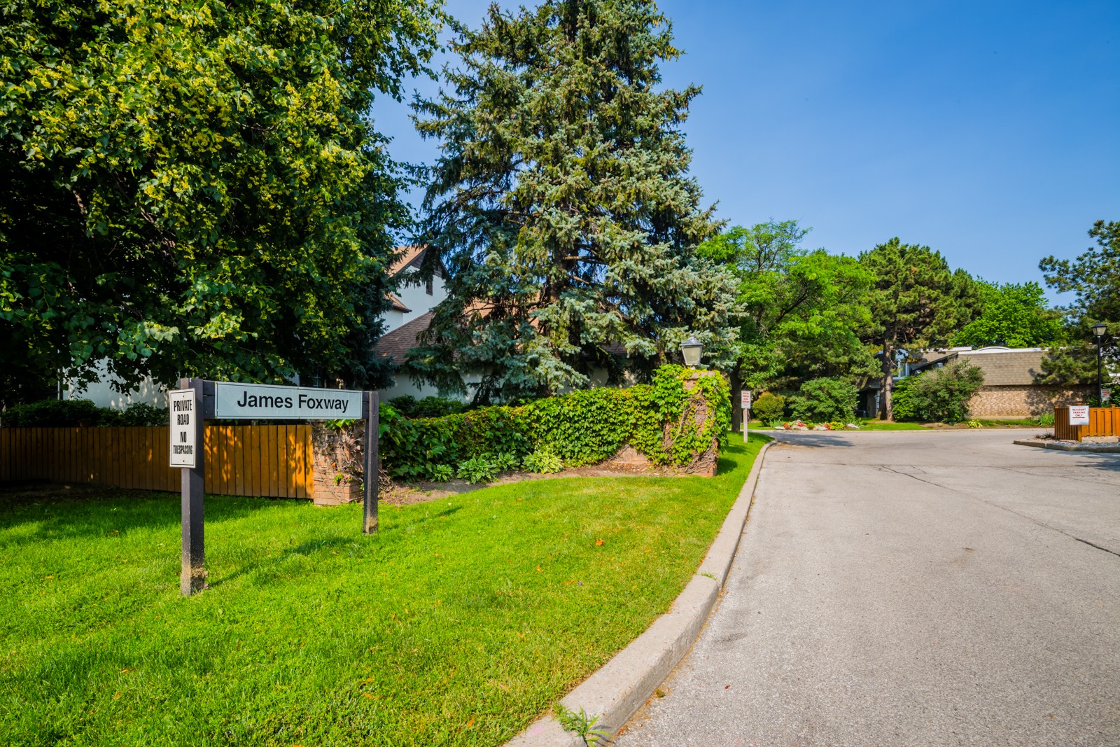 James Foxway Townhomes at 9 James Foxway, Toronto 0