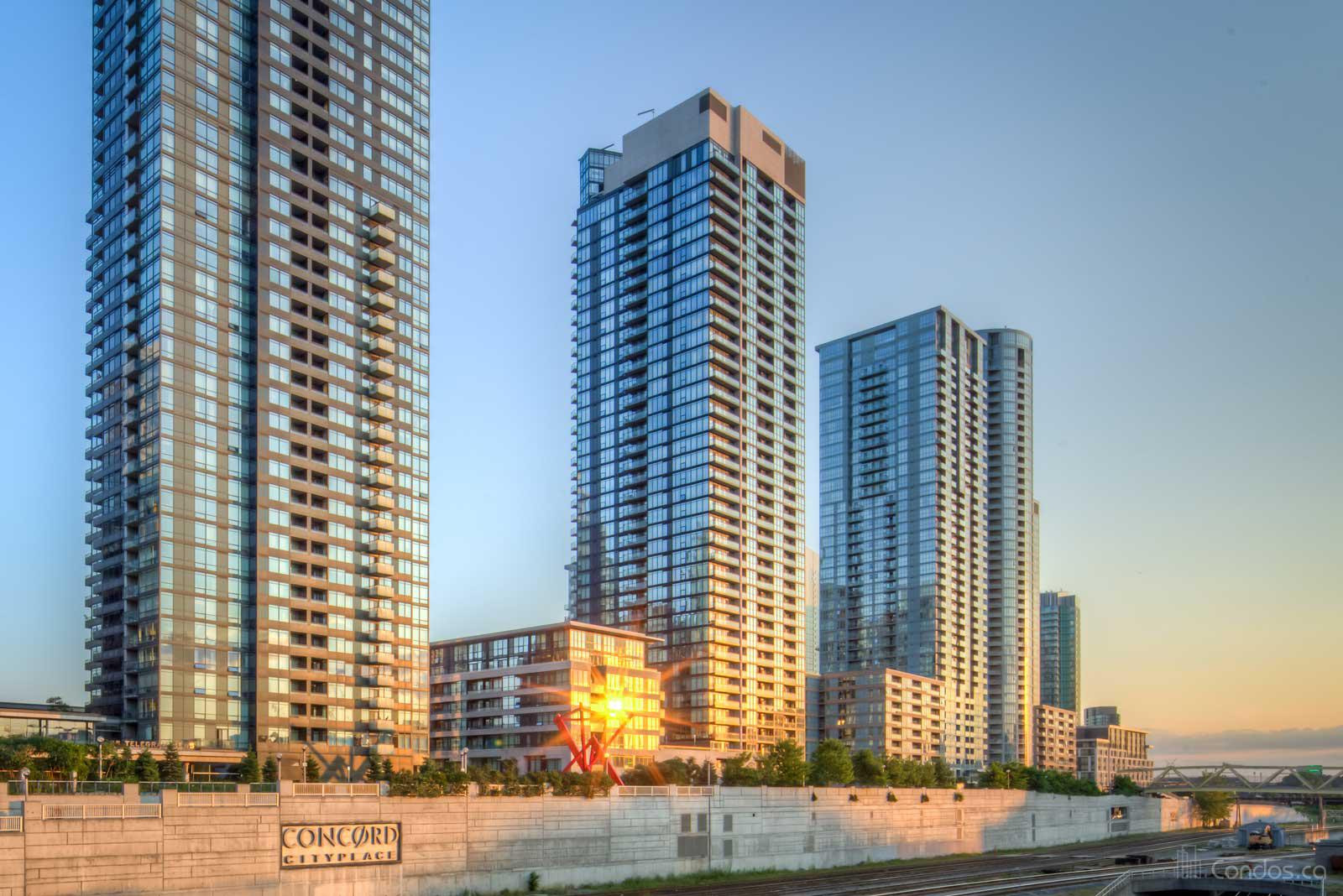 Luna | Luna Vista at CityPlace at 8 Telegram Mews, Toronto 1