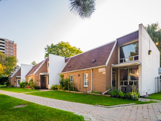68 Driftwood Ave Townhomes photo