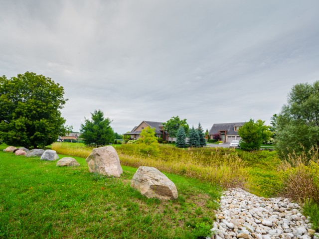 14 Reddington Drive Townhouses photo