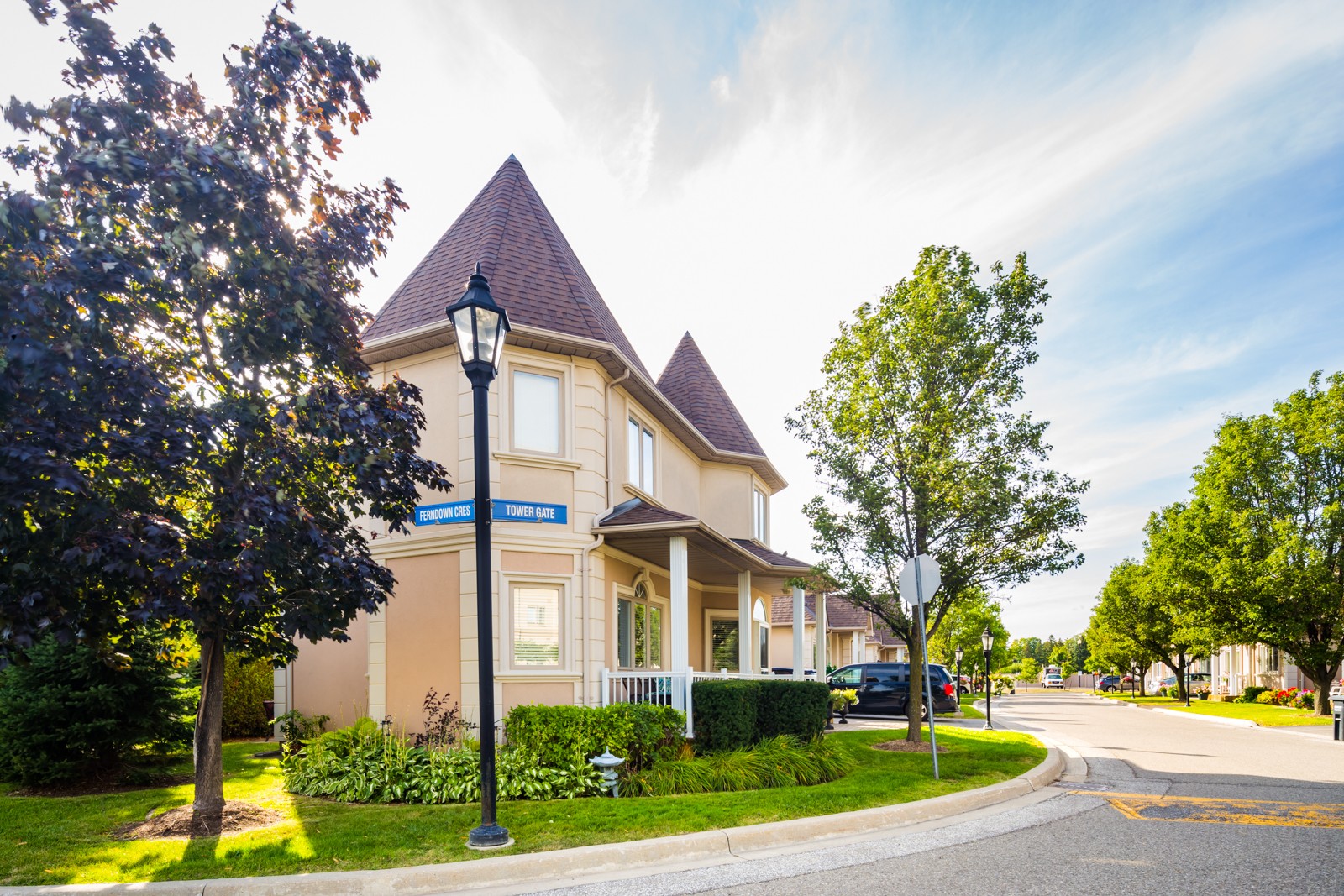 11 Tower Gate Townhouses at 12 Tower Gate, Brampton 0