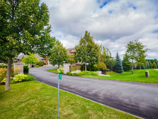 1 Reddington Drive Townhouses