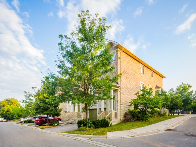 3150-3190 Pinto Place Townhouses