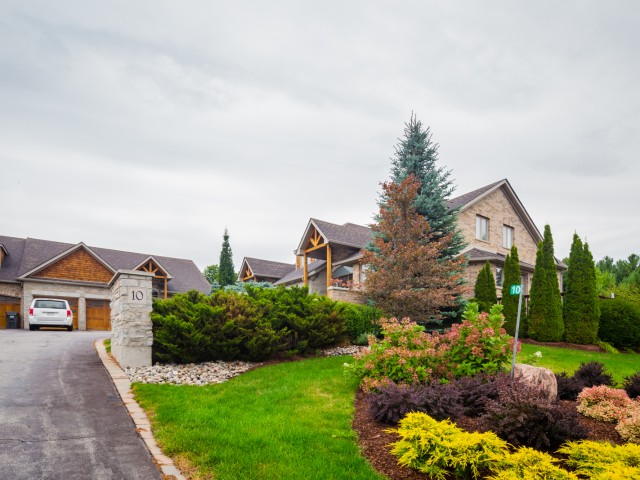 10 Zimmerman Drive Townhouses hero image