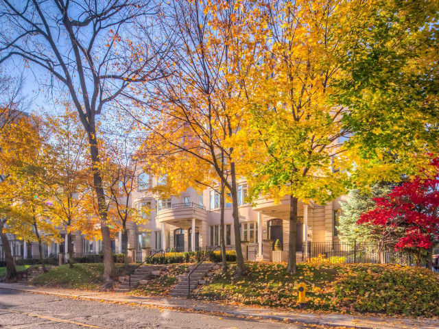 51-118 Pleasant Boulevard Townhomes photo