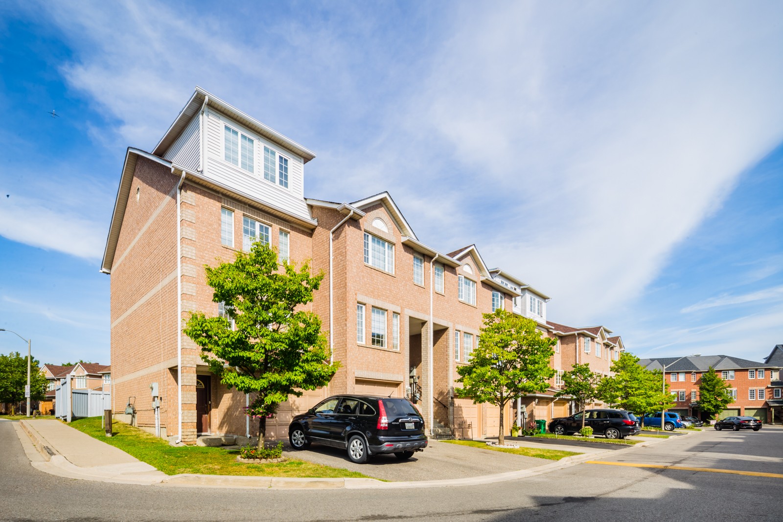 158 Spadina Road Townhouses at 122 Spadina Rd, Brampton 0