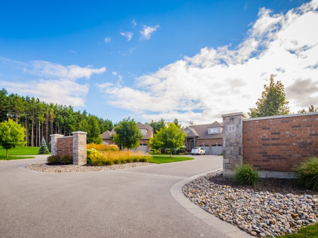 15 Reddington Drive Townhouses hero image