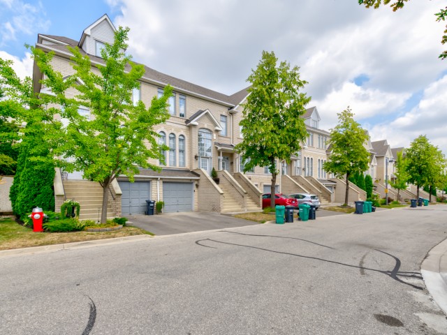 Credit Hills Condominiums photo