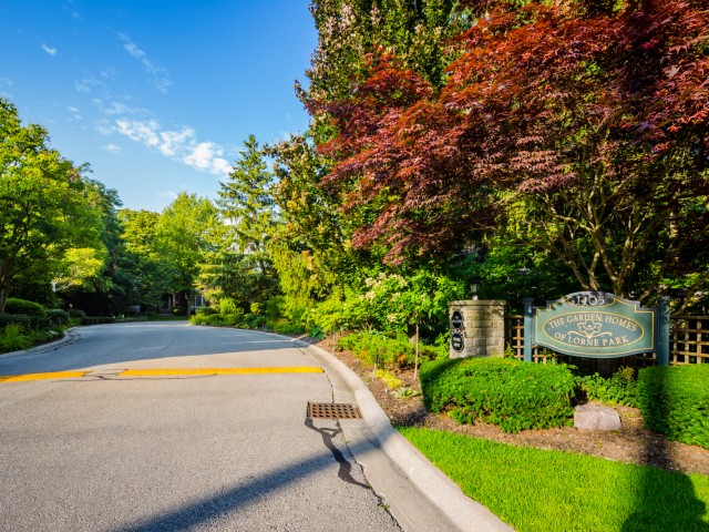 The Garden Homes of Lorne Park photo