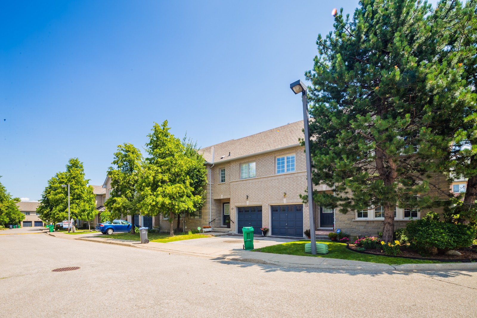 450 Bristol Road East Townhouses at 450 Bristol Rd E, Mississauga 1