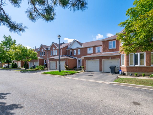 6050 Bidwell Trail Townhouses