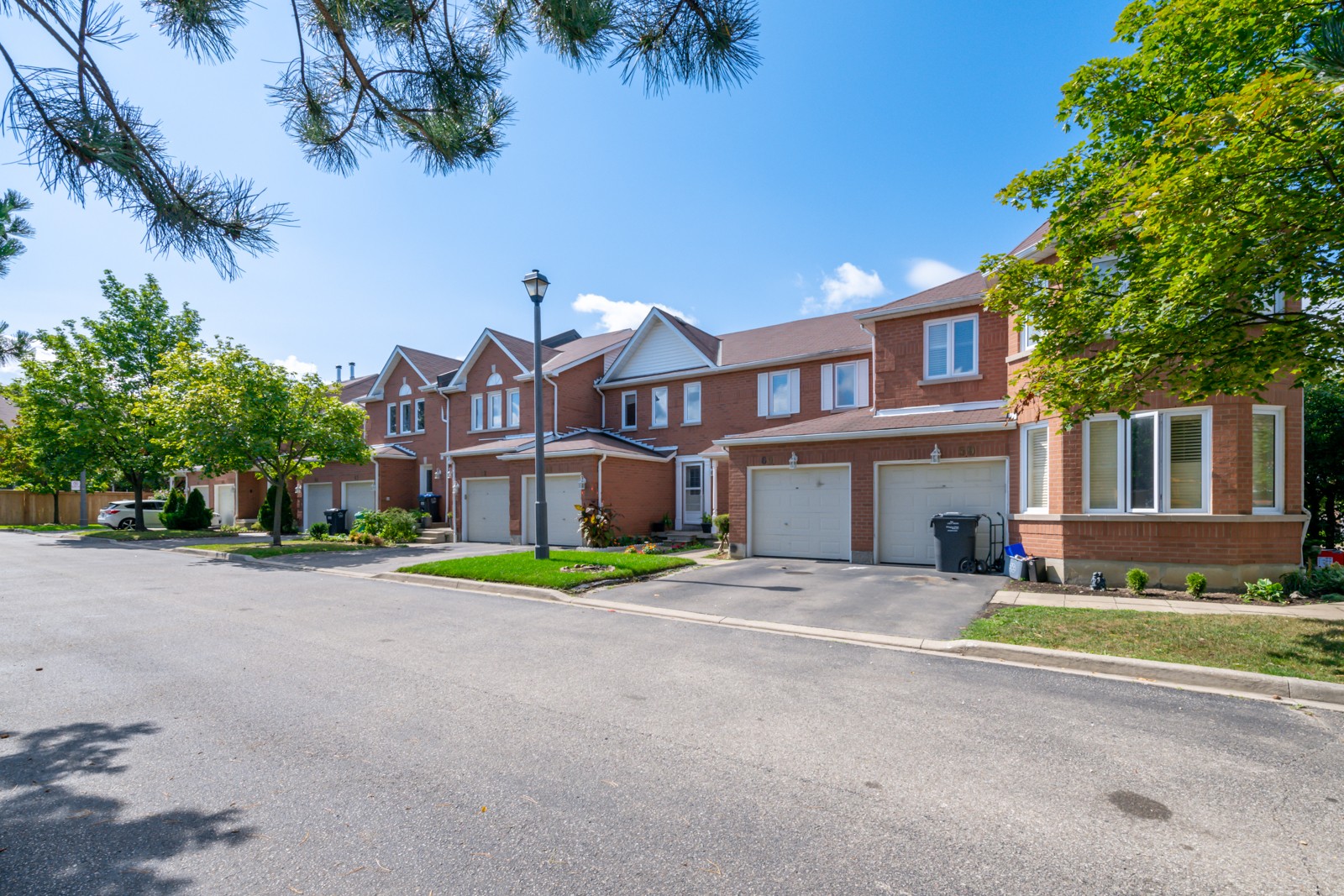 6050 Bidwell Trail Townhouses at 6050 Bidwell Trail, Mississauga 0