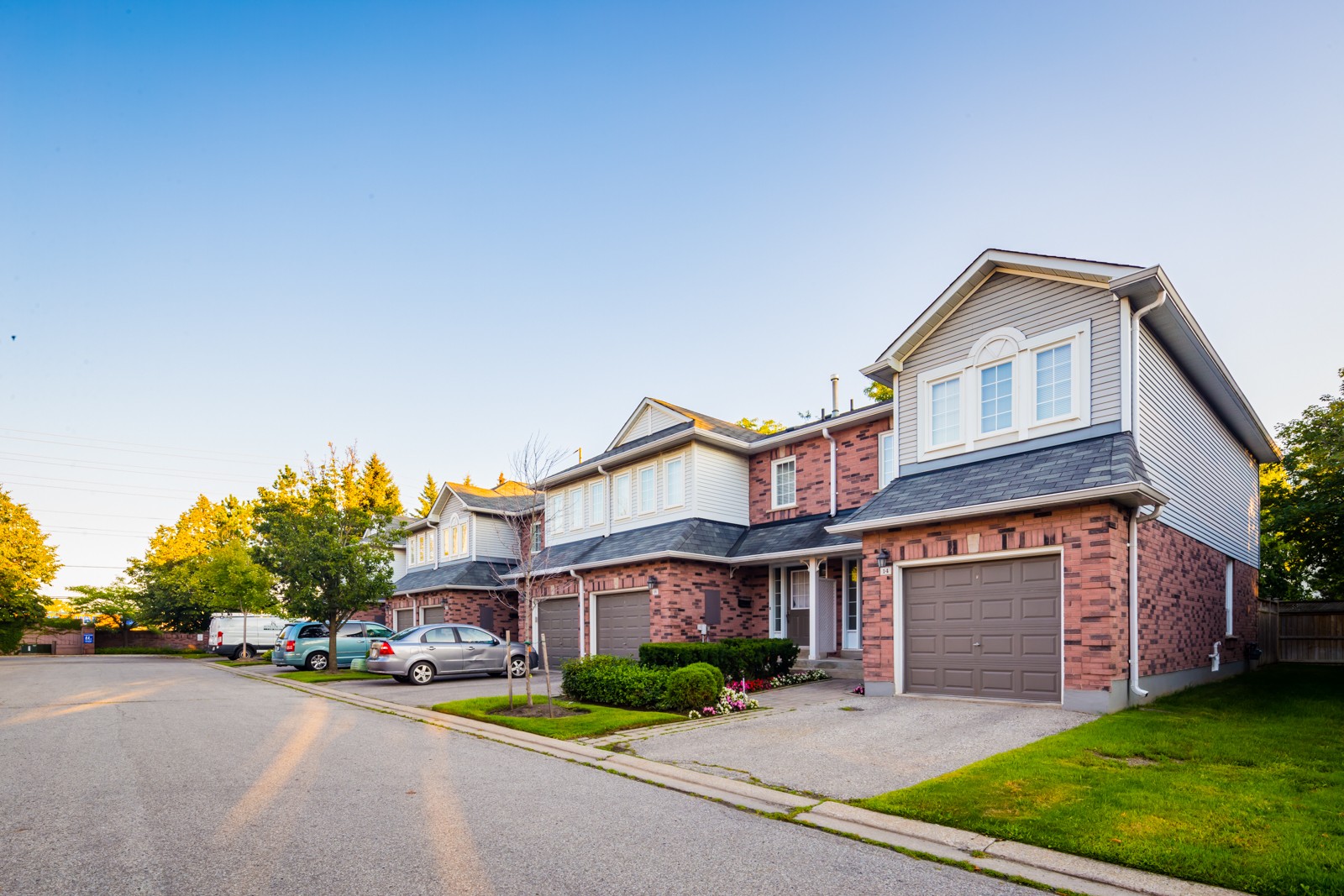 2 Lancewood Crescent Townhouses at 31 Lancewood Crescent, Brampton 1