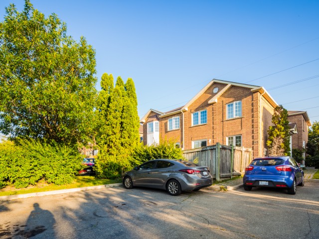 121 Millstone Drive Townhouses photo