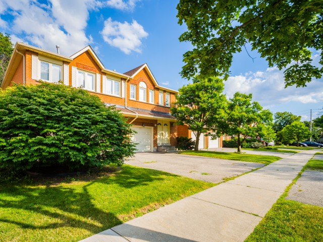 728 Winterton Way Townhouses photo