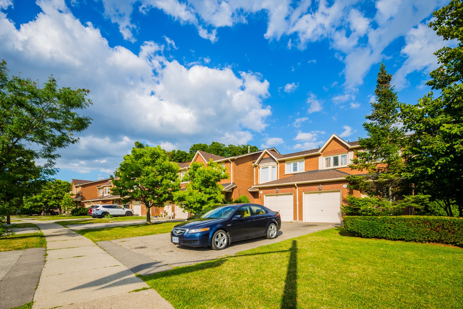 728 Winterton Way Townhouses at 800 Constellation Dr, Mississauga 1