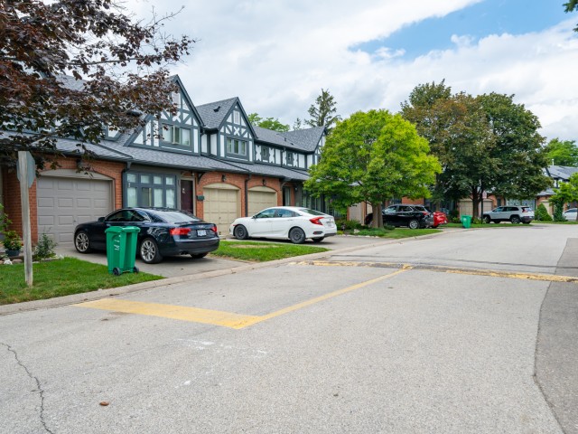 Winston Manor photo