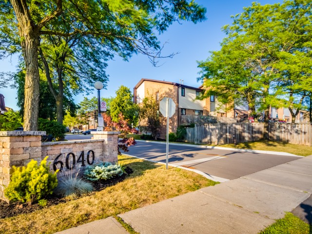 6040 Montevideo Road Townhouses