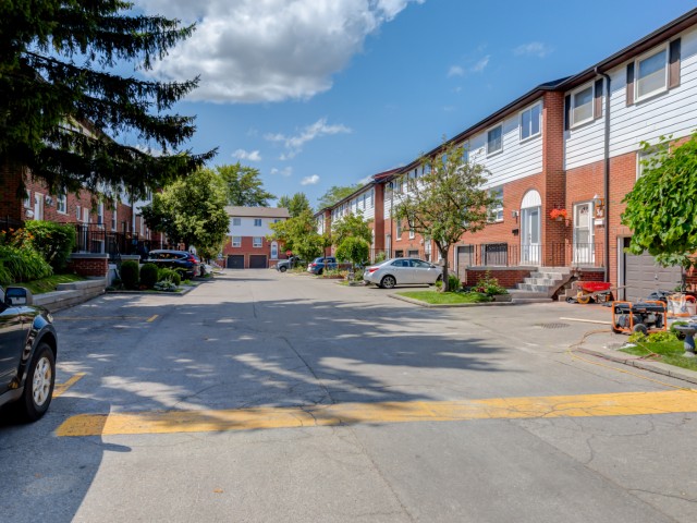 2445 Homelands Townhouses