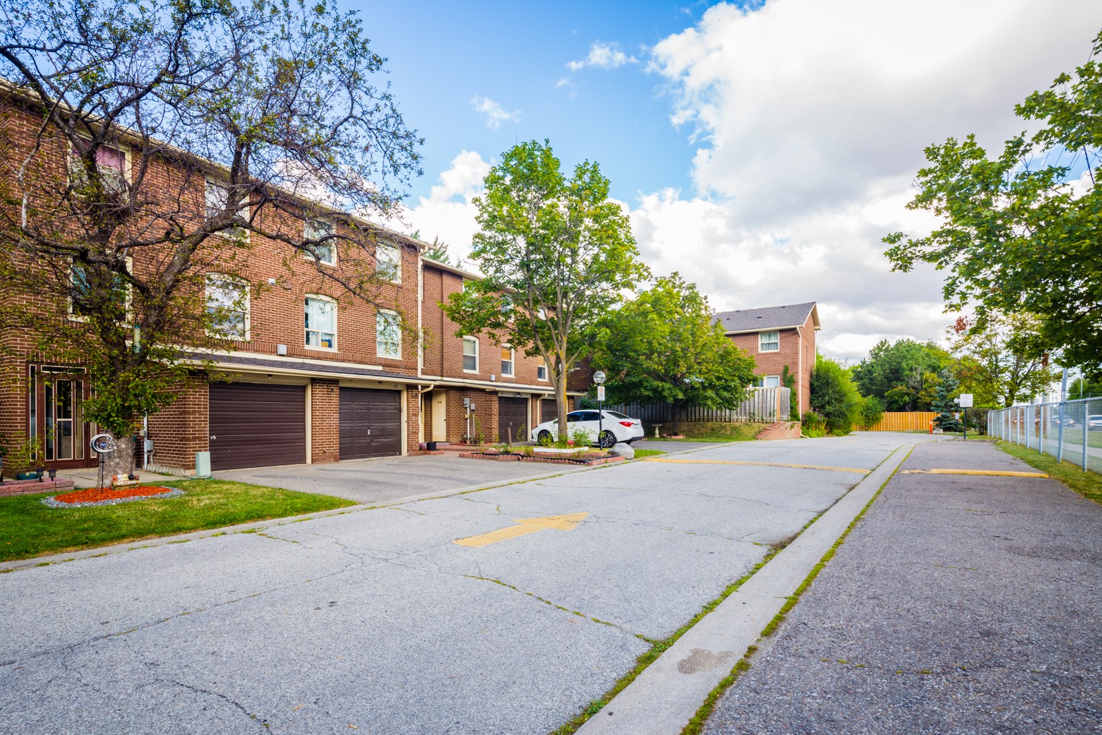 14 Eden Park Townhouses at 59 Eden Park Dr, Brampton 0