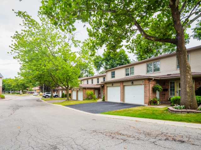 3400 Rhonda Valley Townhouses