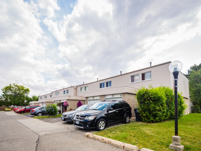3600 Morning Star Townhouses photo