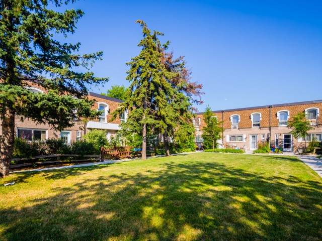 1310 Gulleden Townhouses