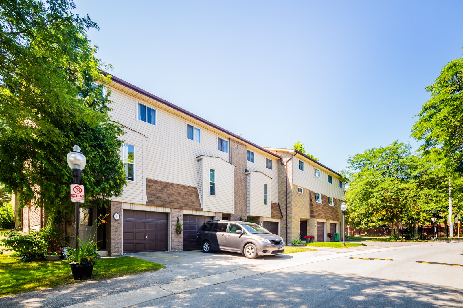 2340 Bromsgrove Townhouses at 2340 Bromsgrove Rd, Mississauga 1