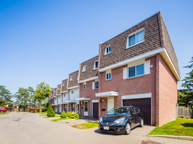 830 Westlock Townhouses photo