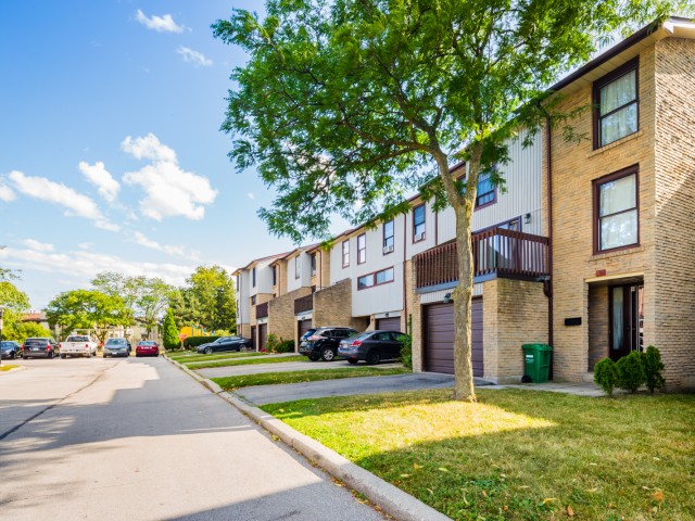 6860 Glen Erin Townhouses photo