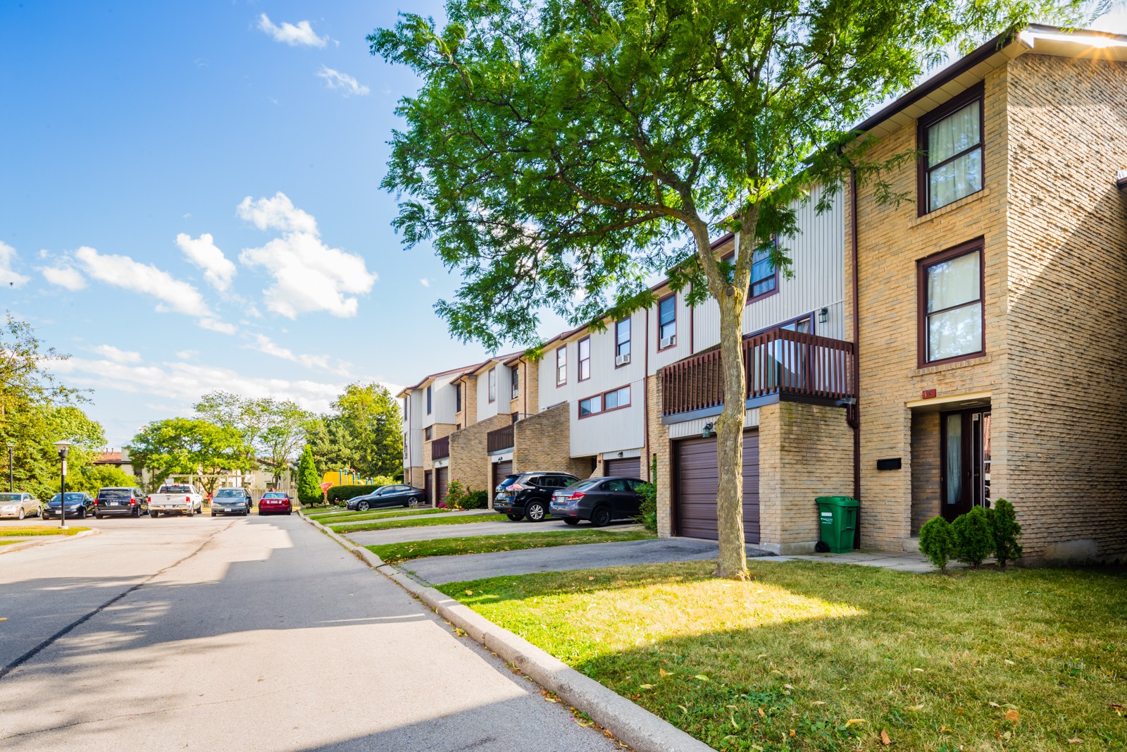 6860 Glen Erin Townhouses at 6860 Glen Erin Dr, Mississauga 0