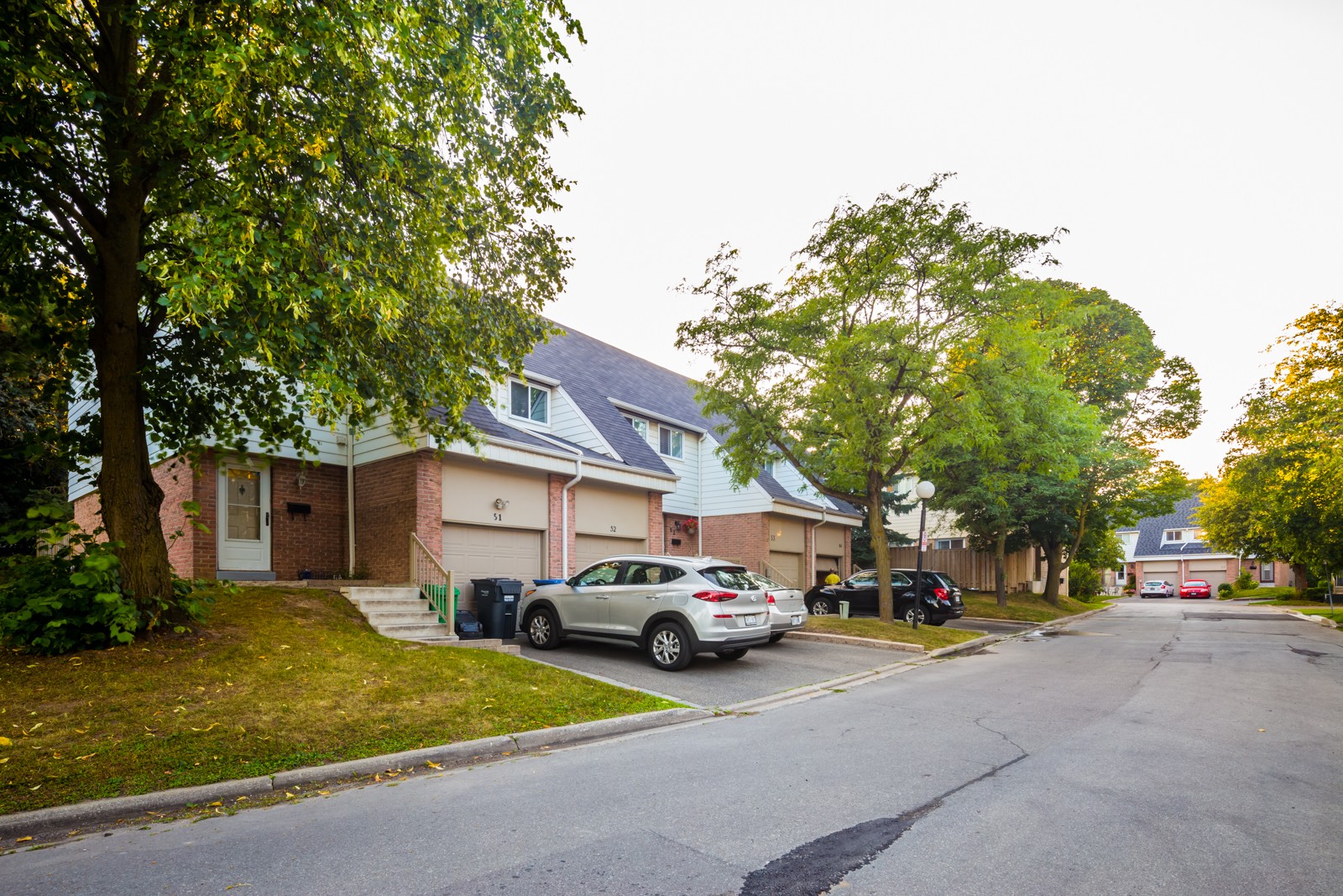 1 Tara Park Crescent Townhouses at 3 Tara Park Crt, Brampton 0