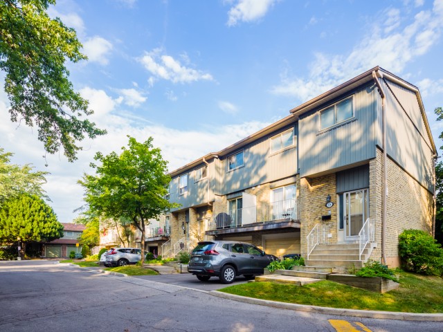 60 Hanson Townhouses