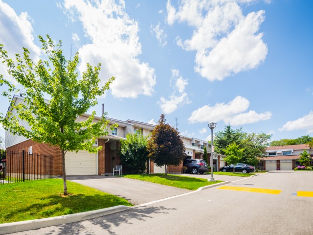 525 Meadows Boulevard Townhouses
