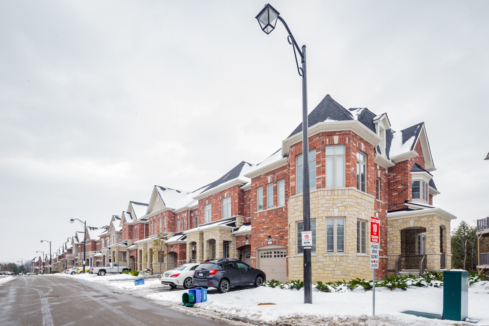 1331 Major MacKenzie Dr W Mackenzie Ridge Terraces Townhouses 1