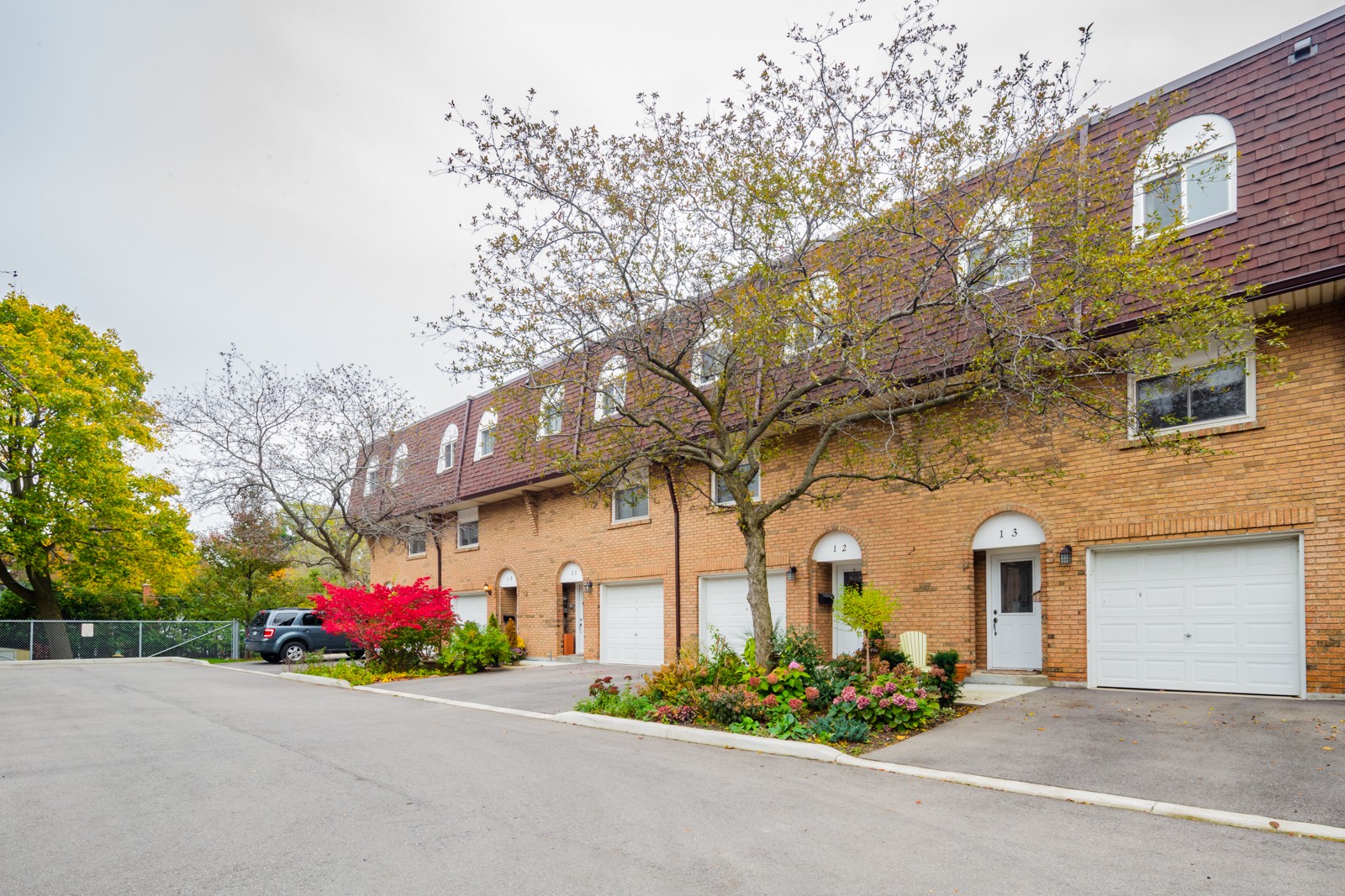 98 Brock St Townhouses at 98 Brock St, Oakville 0