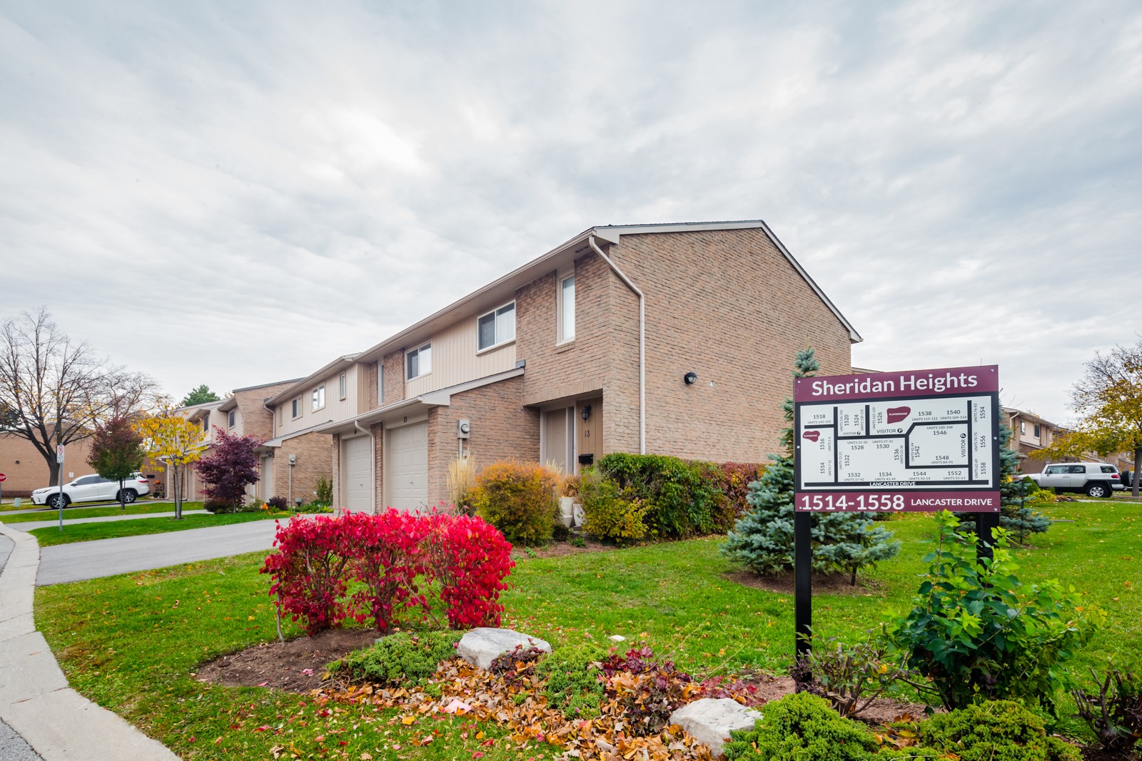 1516 Lancaster Drive Townhouses at 1522 Lancaster Dr, Oakville 0