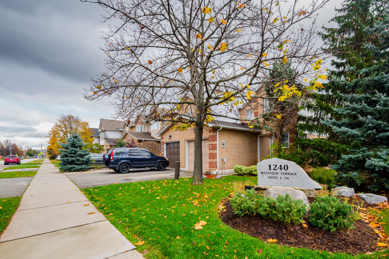 1240 Westview Terrace at 1240 Westview Terr, Oakville 0