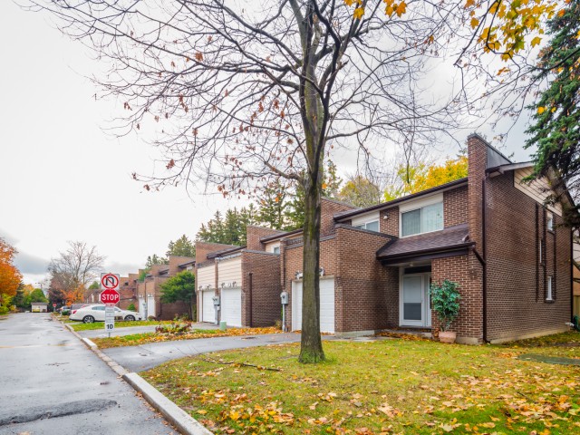 145 Black Hawk Way Townhouses photo