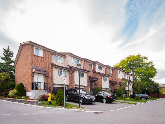 3430 Kingston Rd Townhouses photo