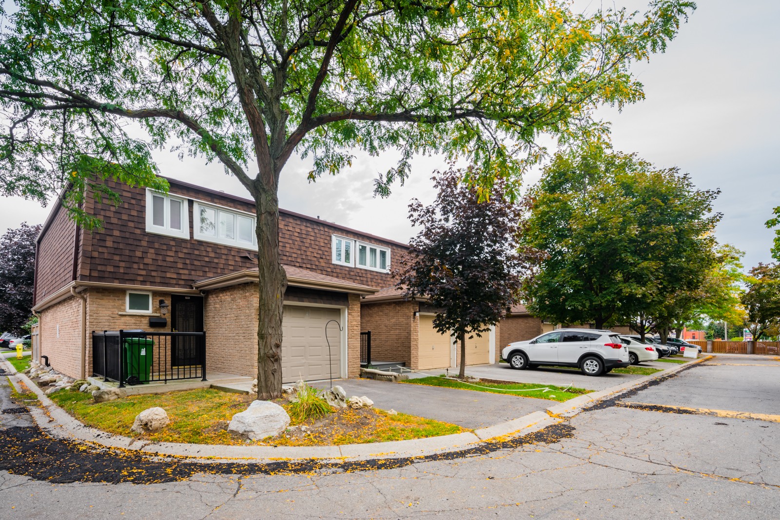 17 1000 Bridletowne Circle